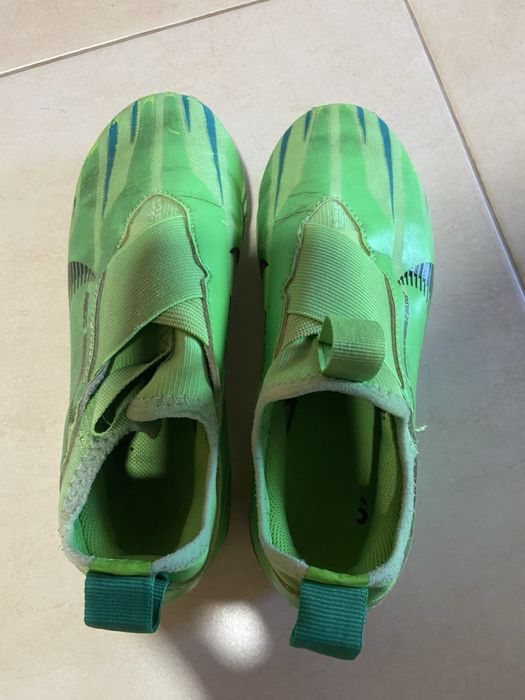 Calcado menino tamanho 31 ao 34