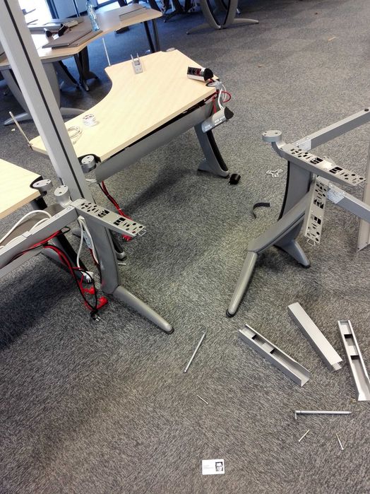 Biurko 3, 4, 5 stanowiskowe Wyspa Steelcase