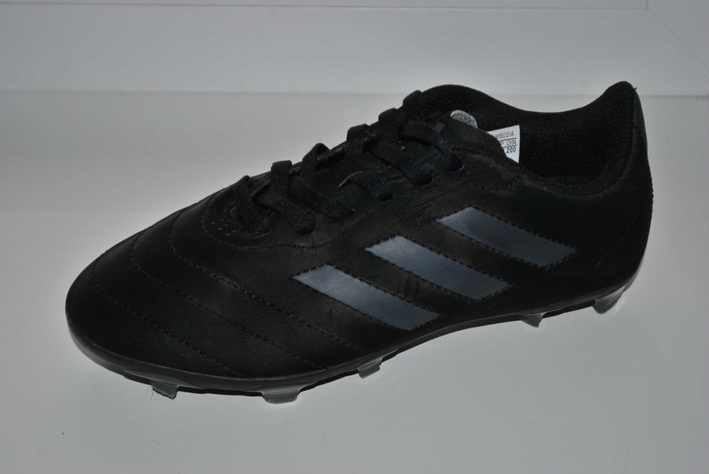 Футбольні бутси Adidas р. 33 (20,8 см)