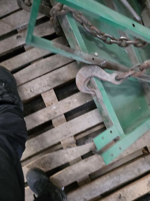 Завантажувач сівалок ЗС 30