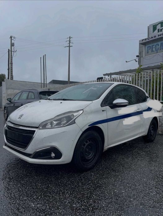 Peugeot 208 Viatura para peças