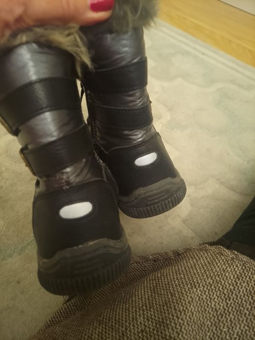 Zimowe buty dla dziewczynki