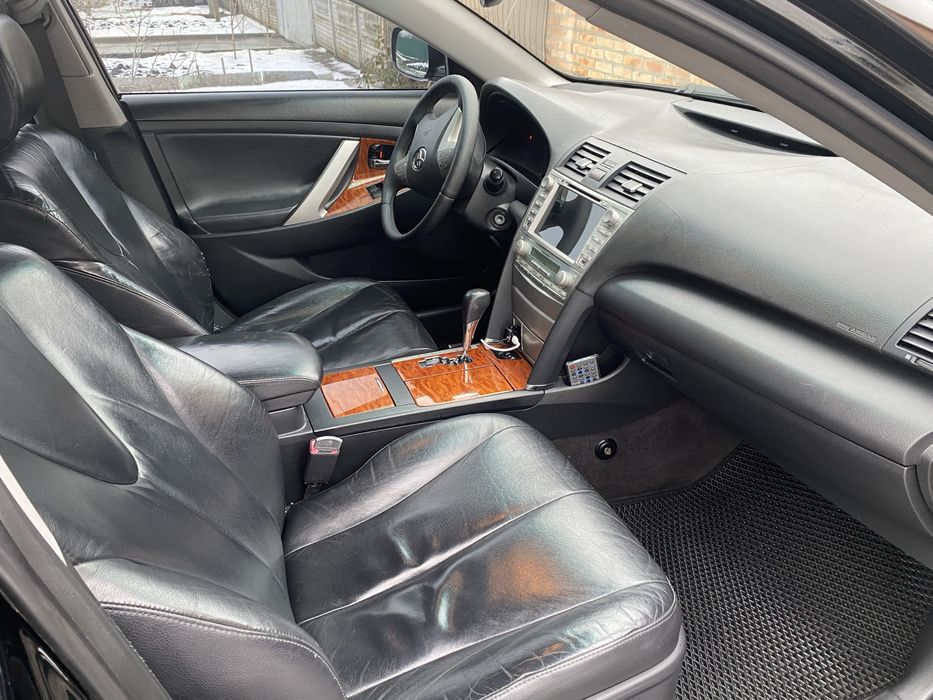 Продам Toyota Camry 40