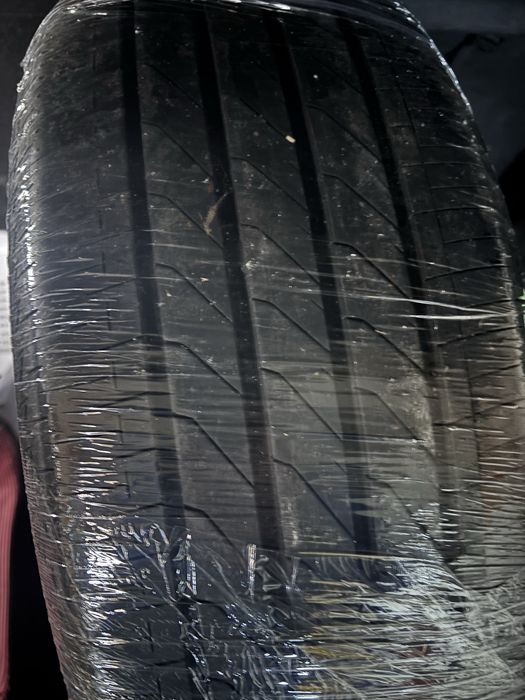 Pneu bridgestone 215/55/17