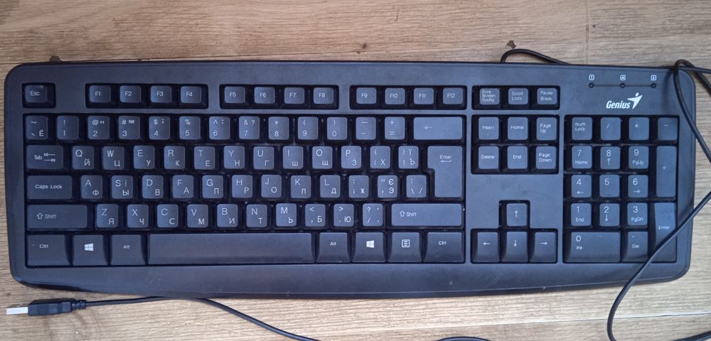 Монітор Asus для комп'ютера.+Клавіатура в подарунок.