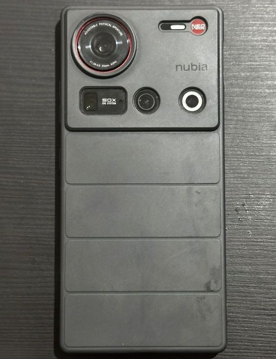 Nubia Z70 Ultra - 24GB / 1 TB