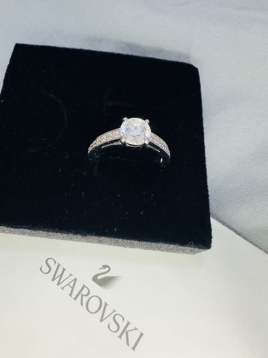 Anel Swarovski Attract Pavé Round Cut