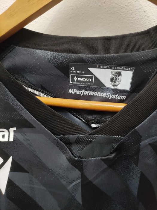 Camisola Vitória Guimarães preta vários tamanhos