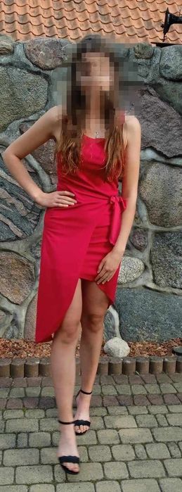 Czerwona sukienka