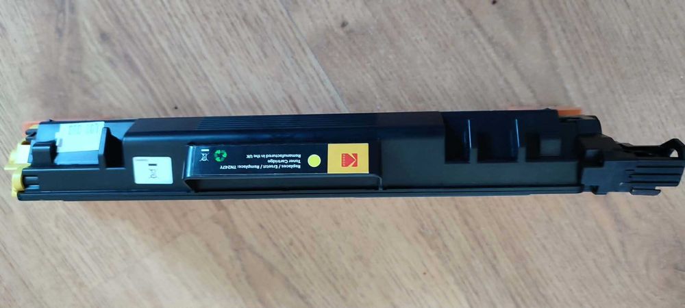 Tonery czarny CLT-K404S  ,żółty TN 247Y ,cyan TN 247C