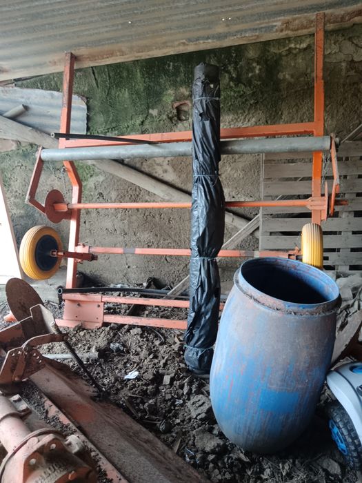 Vendo alfaias agrícolas