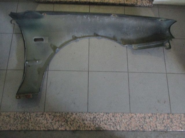 Guarda-lamas esquerdo ROVER 600 (RH)