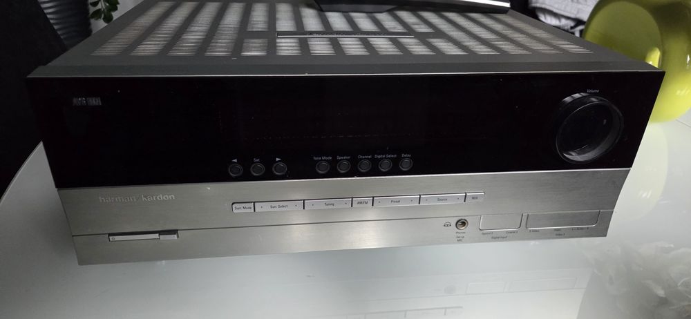 Amplituner HARMAN KARDON AVR 147