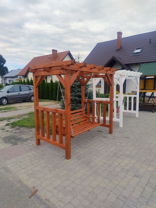 Huśtawka z ławką, pergolą i mocowaniem do hamaka