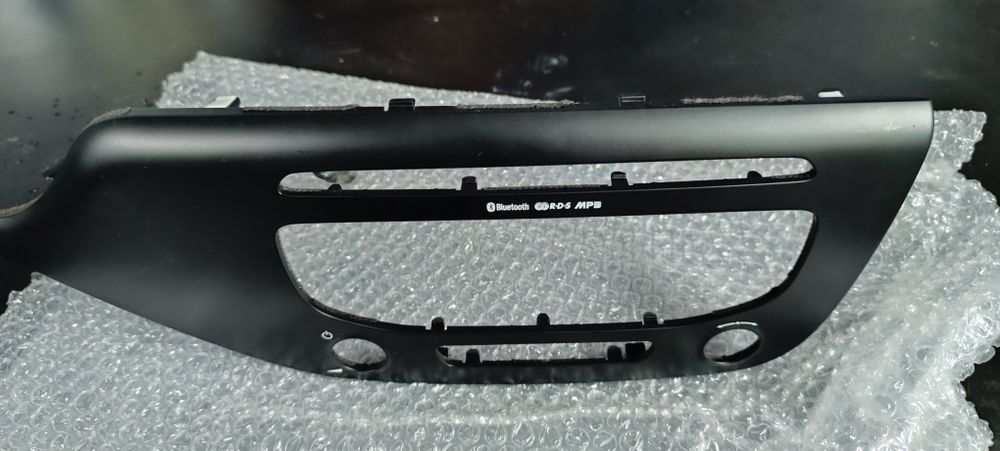 Moldura radio Kia Ceed