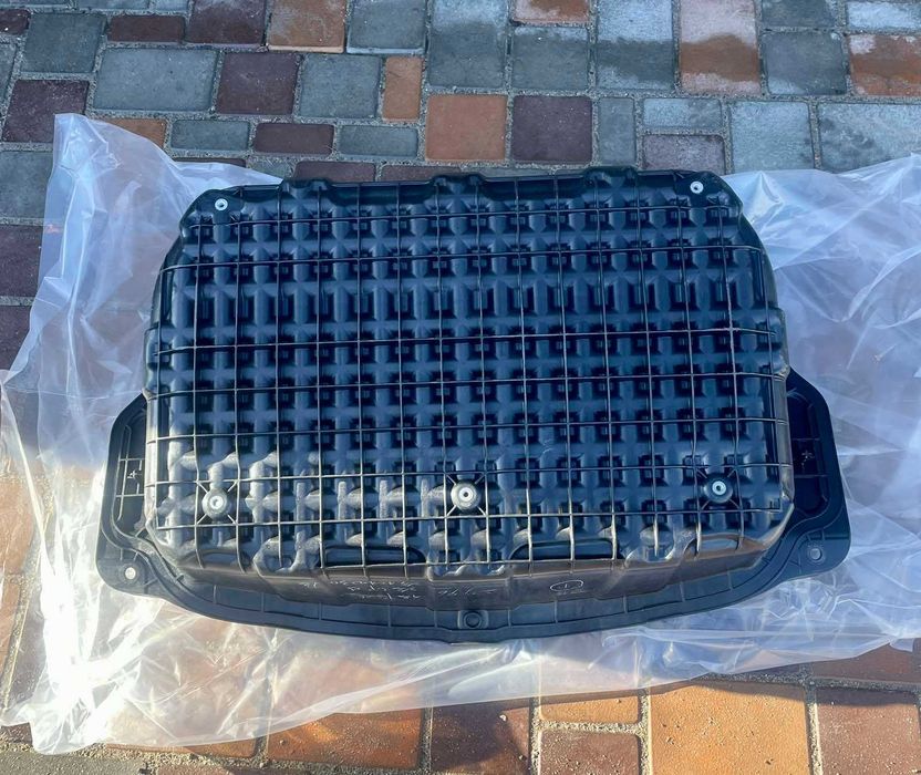 Корпус заднего багажника (корыто) Tesla Model Y 1508656-00-C: 99 ...