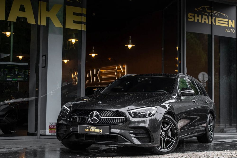 Mercedes-Benz E 300 e AMG Line