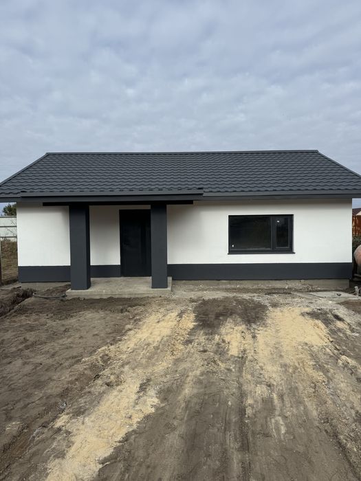 Продам  дом Новострой