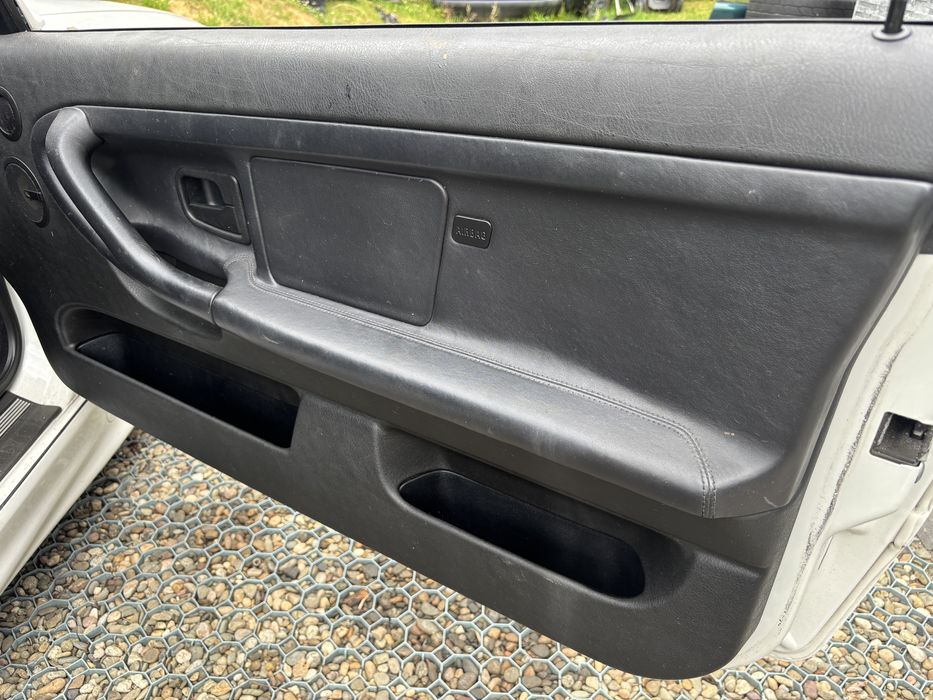 Boczki e36 cabrio europa bdb stan hifi airbag