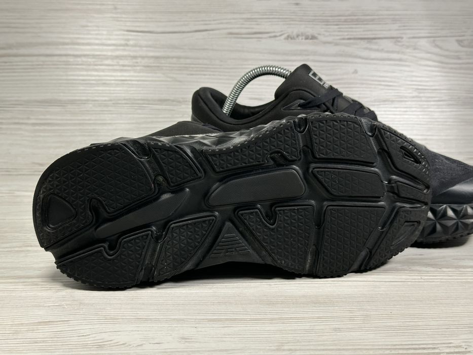 Armani EA7 41.5 27см. Оригінал