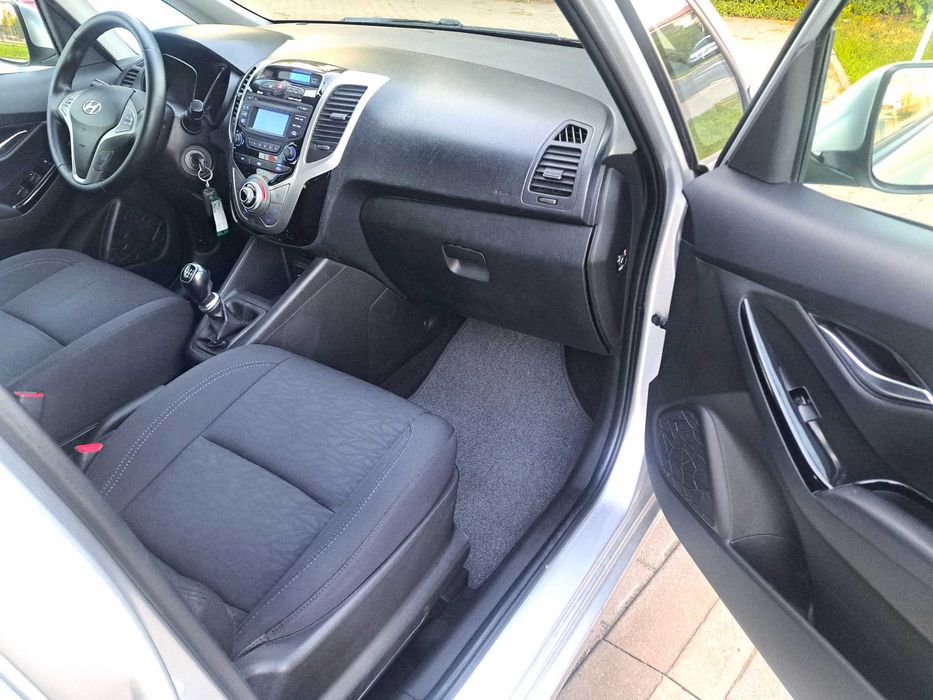 Hyundai IX 20 1.6 Benzyna Bezwypadkowy Serwisowany Szwajcaria ZADBANY
