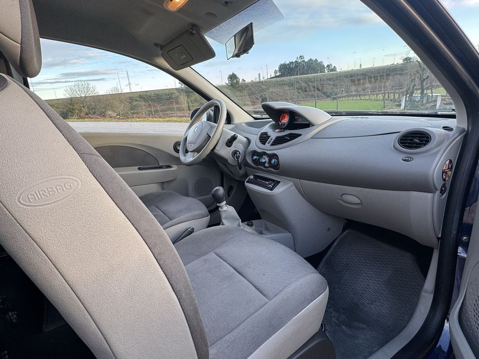 Renaul twingo 4 lugares