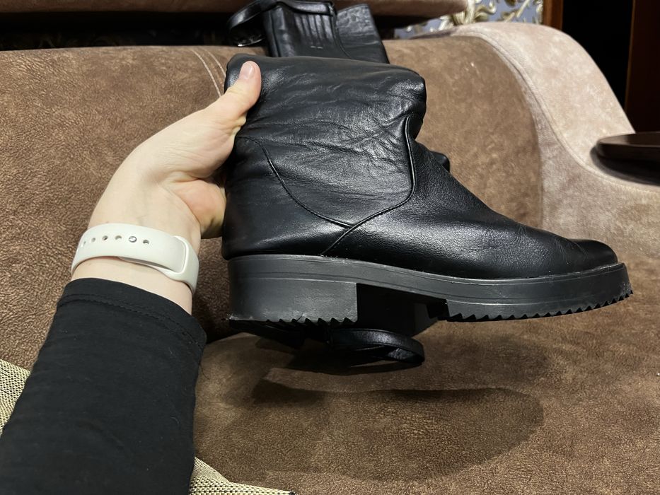 Чоботи зимові шкіряні, 38 розмір