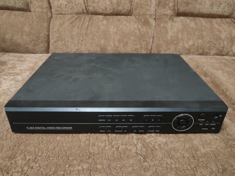 9-канальный IP-видеорегистратор