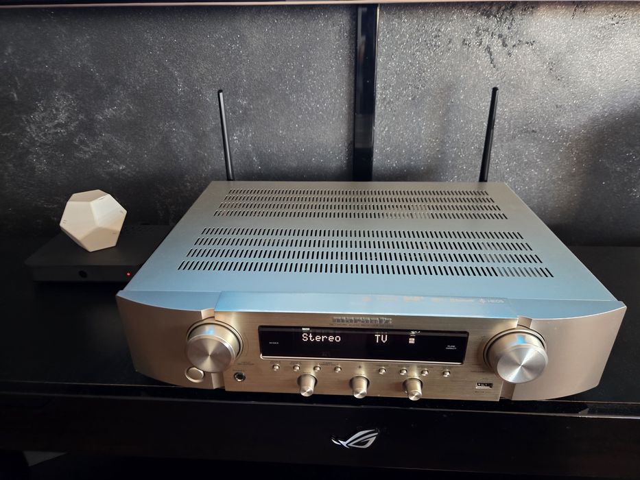 Wzmacniacz amplituner Marantz stereo nr1200