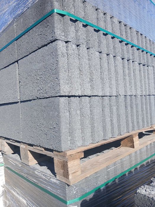 Pustak żużlowy ścienny '24 P+W 24x24x38 żużlobetonowy