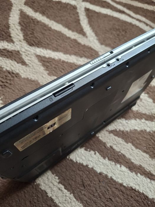 Laptop Fijitsu Siemens sprawny nowa bateria i ladowarka