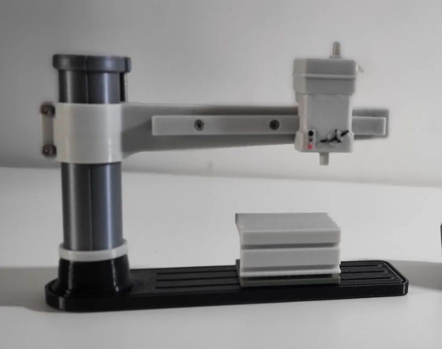 Máquina de Perfuração Radial em Miniatura 1/32