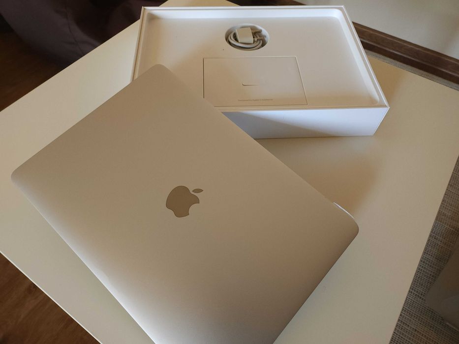 MacBook Pro 13 Space Gray / 8GB / 256GB SSD / Повний комплект