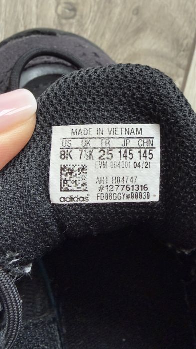 Adidas Ozelia кросівки