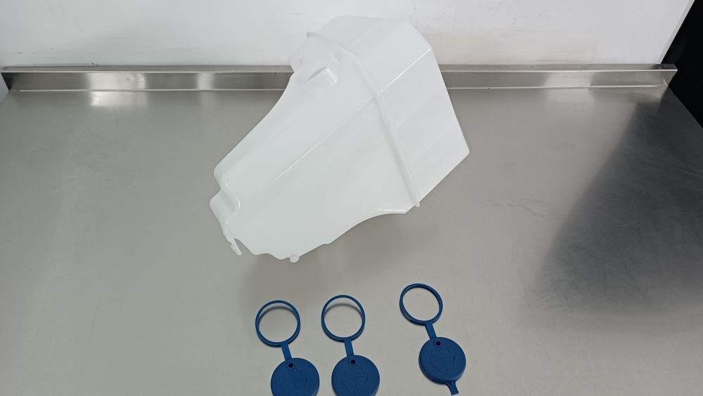 НОВИЙ     Бачок омивача стікла  омывателя стекла Mercedes ML W163