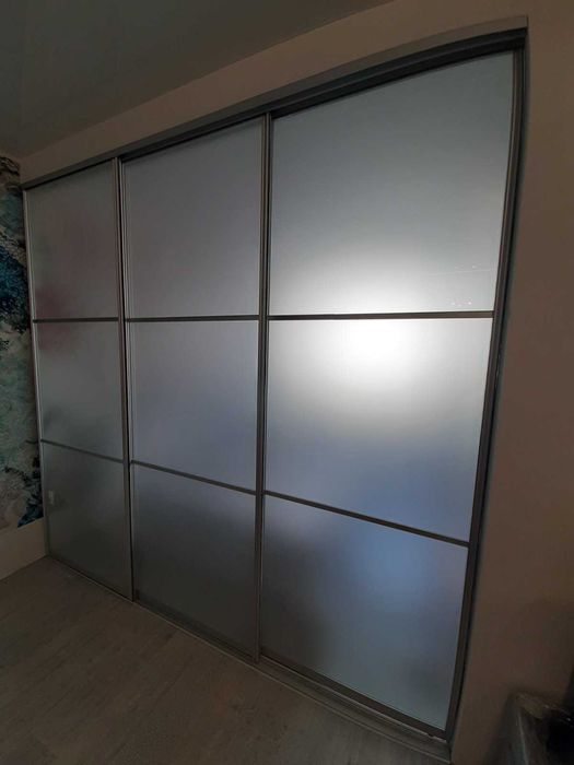 Раздвижные системы-перегородки межкомнатные