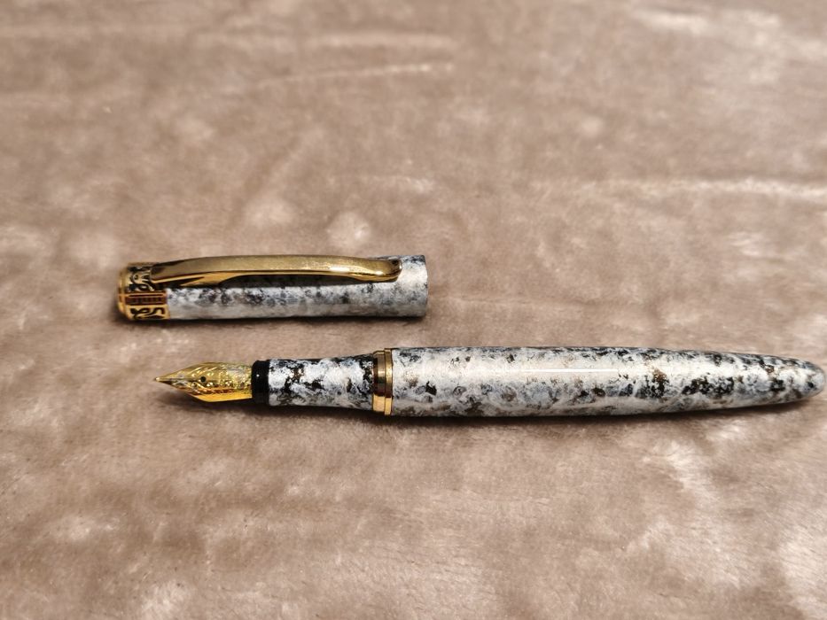 Canetas de tinta permanente