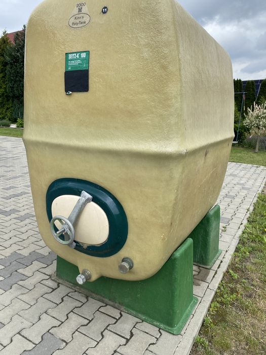 Zbiornik na wodę 2000 litrów