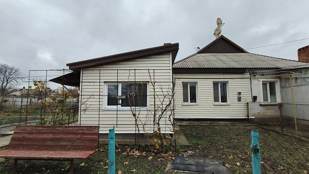 Продаж будинку на Рокуватій/Сурікова.