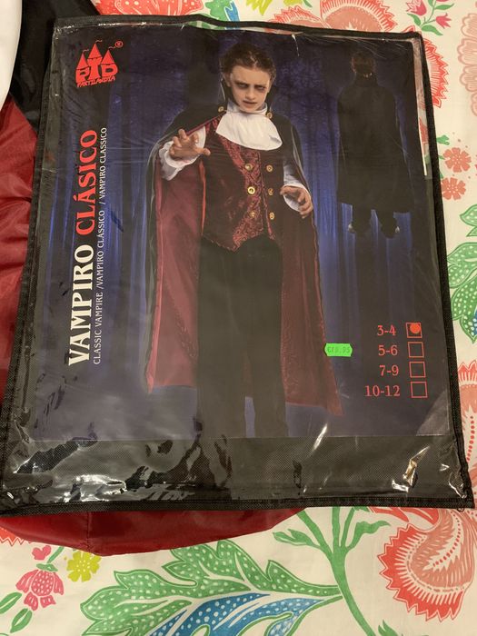 Fato de carnaval vampiro -4 anos