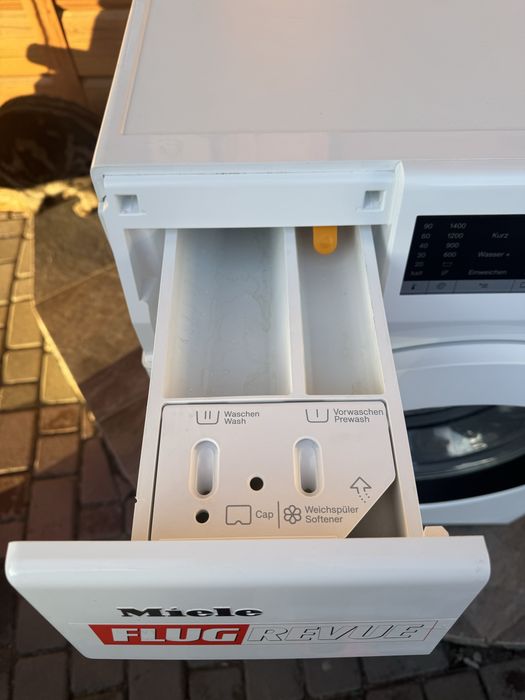 Пральна машина Miele WCA 030 WCS