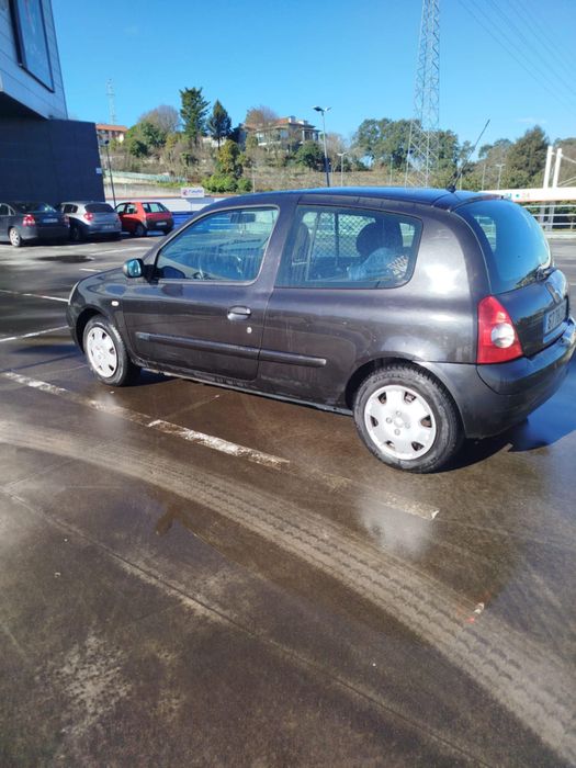 Renault Clio 1.5 DCI Comercial – 2005