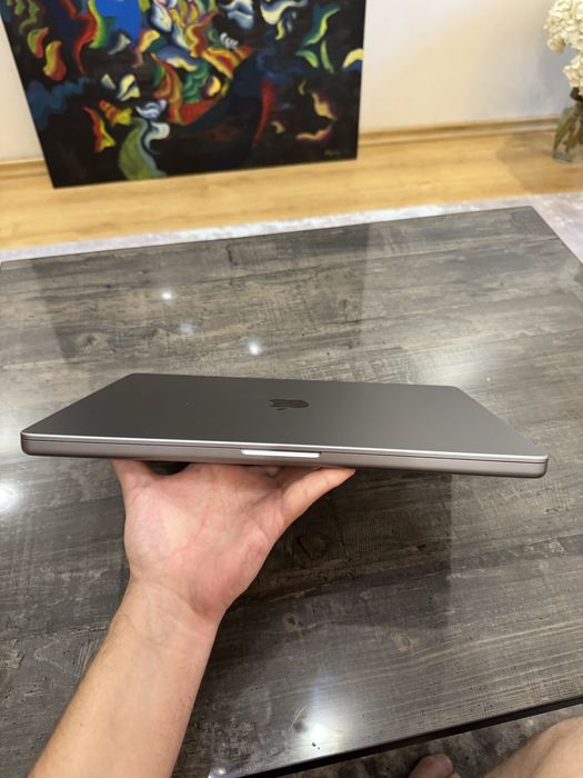 Macbook pro 16” M1 pro 16gb/512gb батарея 93%