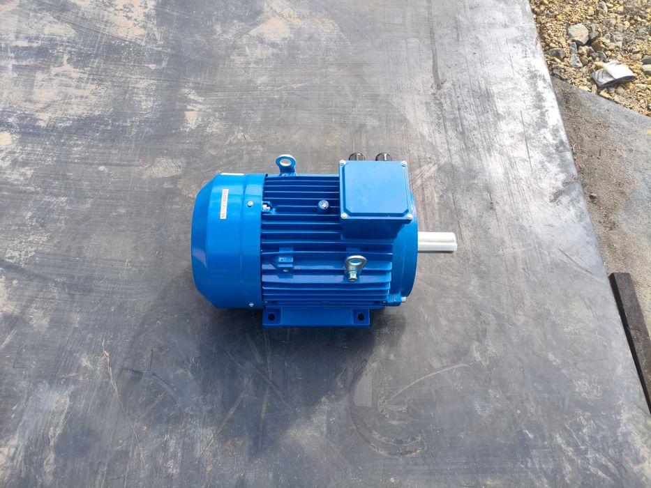 Silnik elektryczny 7,5kw łapowy