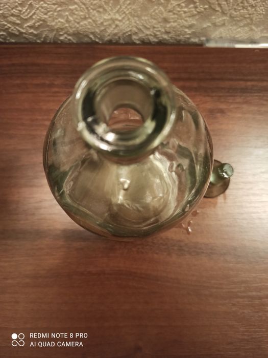Стеклянная бутылочка с крышкой (как графин) СССР