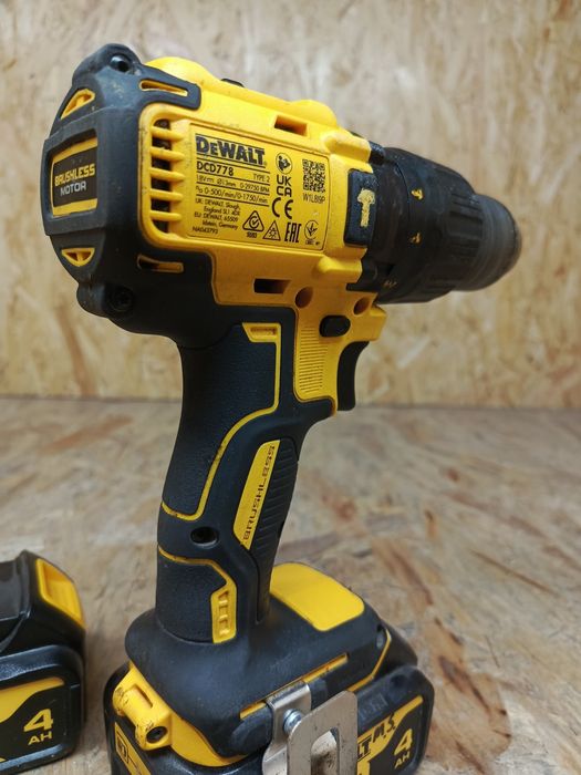 Wiertarko wkrętarka DeWalt dcd 778 2x4ah