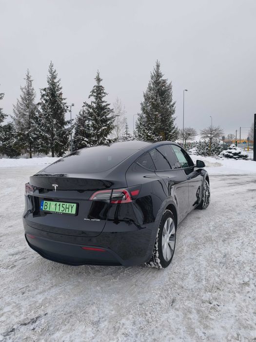 TESLA Y 4X4 2024 DUAL MOTOR Long Range faktura VAT23% MAŁY PRZEBIEG