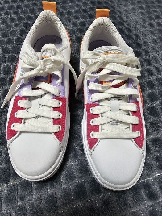 damskie snakersy Puma