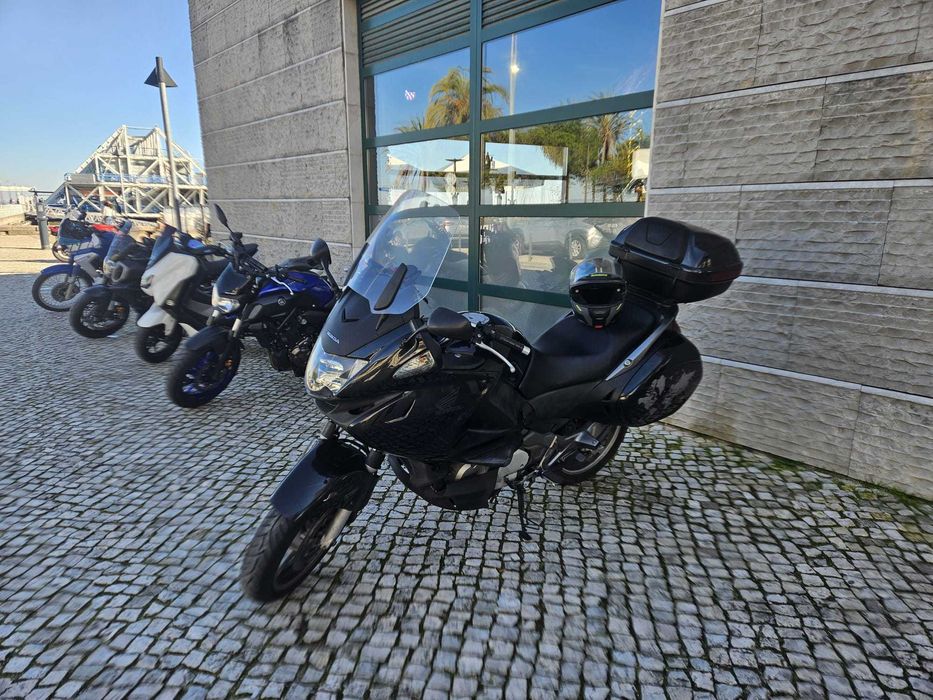 Vendo Honda Deauville 700 ABS