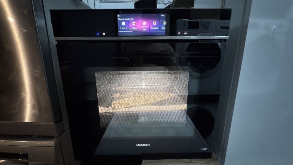 Forno  de encastre c/ Micro ondas  SIEMENS iQ700 -  HM778GMB1 (67 L - 59,4 cm- Hidro e Pirolítico